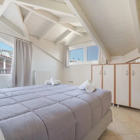 Apartament Ardavani 9 *